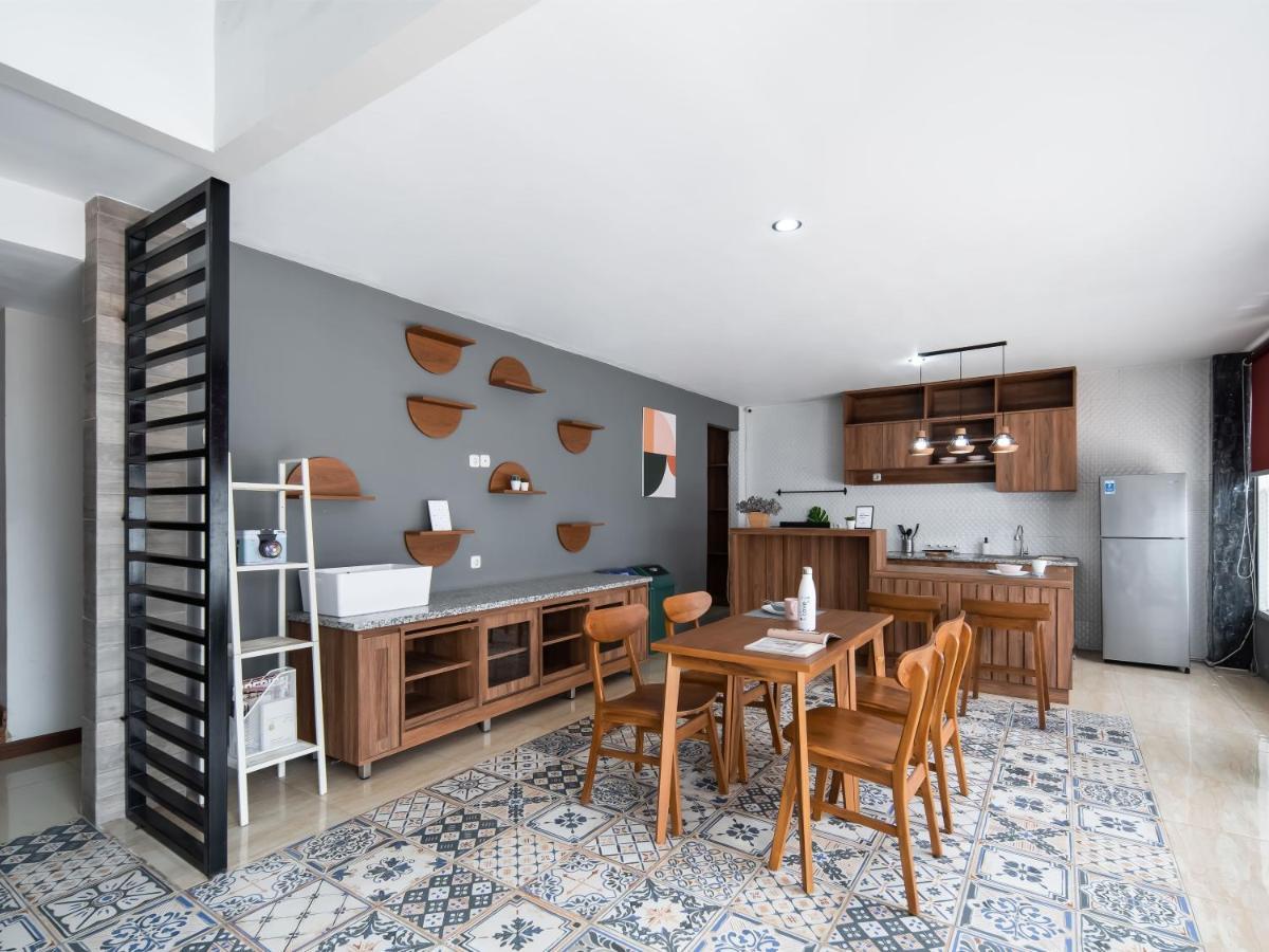 Cove Accordia Residence Giacarta Esterno foto