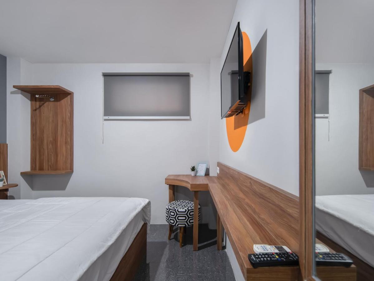 Cove Accordia Residence Giacarta Esterno foto